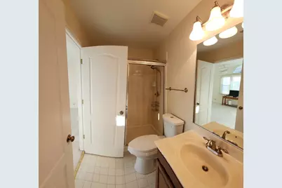 [Address not provided], Buffalo Grove, IL 60089 - Photo 17