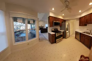 [Address not provided], Buffalo Grove, IL 60089 - Photo 11