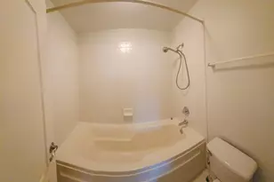 [Address not provided], Buffalo Grove, IL 60089 - Photo 19