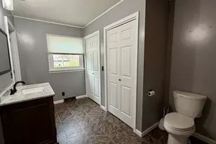 702 S Grant St, Clifton, IL 61727 - Photo 19