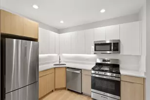 7383 N Damen Ave, Chicago, IL 60645 - Photo 3