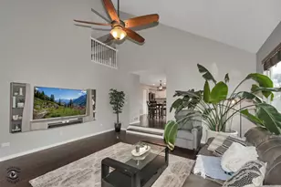 1066 N 129th Infantry Dr, Joliet, IL 60435 - Photo 13