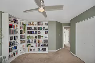 1066 N 129th Infantry Dr, Joliet, IL 60435 - Photo 19