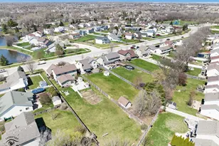 1066 N 129th Infantry Dr, Joliet, IL 60435 - Photo 33