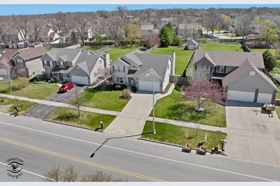 1066 N 129th Infantry Drive, Joliet, IL 60435 - Photo 3