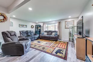 162 Braintree Dr, Bloomingdale, IL 60108 - Photo 5