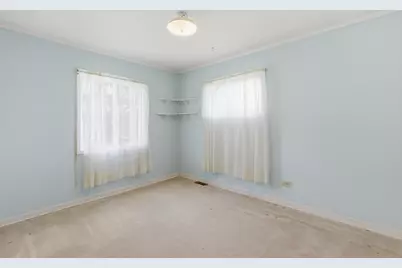 700 Ford Avenue, Elgin, IL 60120 - Photo 15