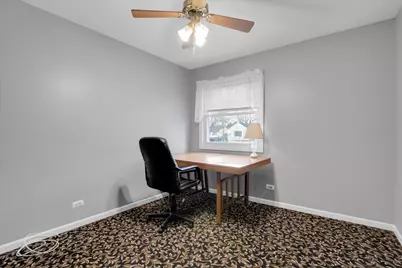 305 Abbey Lane, Vernon Hills, IL 60061 - Photo 27