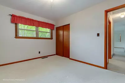 1402 Oakwood Court, McHenry, IL 60050 - Photo 19