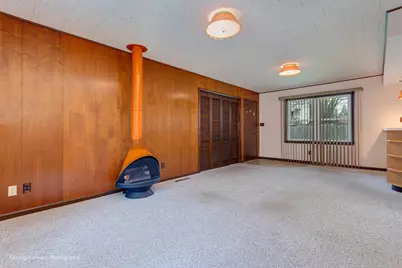 1402 Oakwood Court, McHenry, IL 60050 - Photo 13