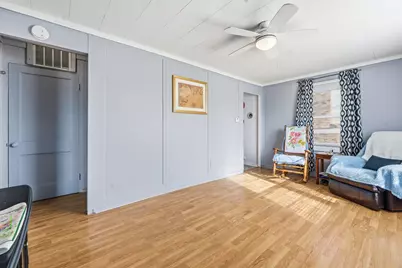 101 Oakleaf Road, Lake in the Hills, IL 60156 - Photo 5