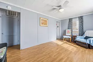 101 Oakleaf Rd, Lake in the Hills, IL 60156 - Photo 5