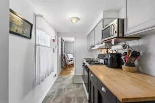 101 Oakleaf Rd, Lake in the Hills, IL 60156 - Photo 7