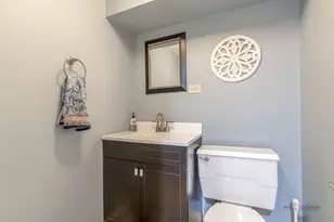 1801 N Dover Ct, Arlington Heights, IL 60004 - Photo 43