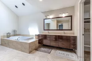 1801 N Dover Ct, Arlington Heights, IL 60004 - Photo 27
