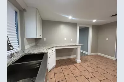 532 N Randall Road, Aurora, IL 60506 - Photo 15