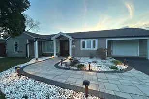532 N Randall Rd, Aurora, IL 60506 - Photo 1
