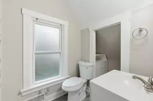 835 Oak St, Elgin, IL 60123 - Photo 25