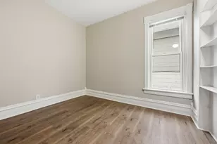 835 Oak St, Elgin, IL 60123 - Photo 11