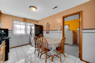 9506 Natoma Avenue, Oak Lawn, IL 60453 - Photo 11