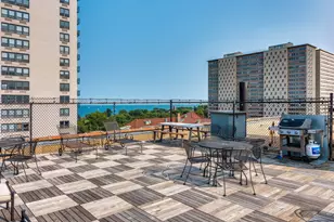 708 W Bittersweet Pl, Chicago, IL 60613 - Photo 19