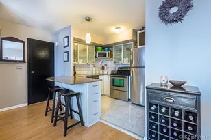 2740 N Pine Grove Ave, Chicago, IL 60614 - Photo 7