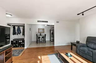 712 Tipperary Ct, Schaumburg, IL 60193 - Photo 5