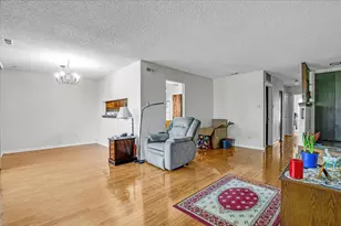 11301 Sycamore Ln, Palos Hills, IL 60465 - Photo 11