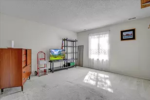 11301 Sycamore Ln, Palos Hills, IL 60465 - Photo 13