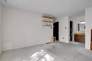 11301 Sycamore Ln, Palos Hills, IL 60465 - Photo 15