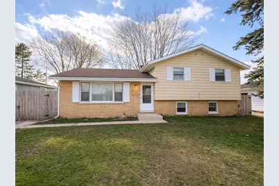 2432 Yeoman Street, Waukegan, IL 60087 - Photo 1