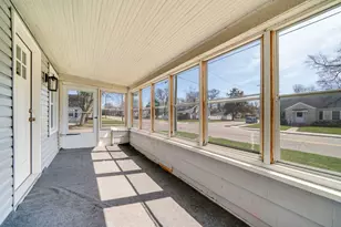 634 River Ln, Loves Park, IL 61111 - Photo 5