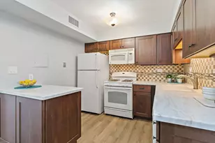 112 Mullingar Ct, Schaumburg, IL 60193 - Photo 7