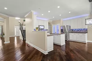 342 Comstock Dr, Elgin, IL 60124 - Photo 17