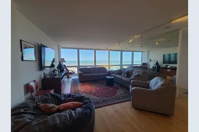 2400 N Lakeview Avenue #2702, Chicago, IL 60614 - Photo 3