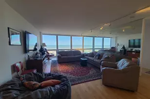 2400 N Lakeview Ave, Chicago, IL 60614 - Photo 3