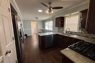 5246 N Liano Ave, Chicago, IL 60630 - Photo 3