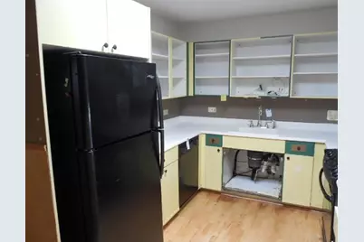 8050 Arbor Lane #303, Northfield, IL 60093 - Photo 5