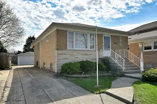 4831 N Oak Park Ave, Chicago, IL 60656 - Photo 1