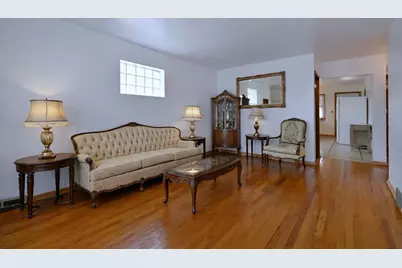 4831 N Oak Park Avenue, Chicago, IL 60656 - Photo 3