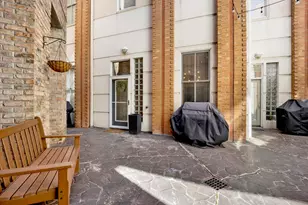 1235 W George St, Chicago, IL 60657 - Photo 35