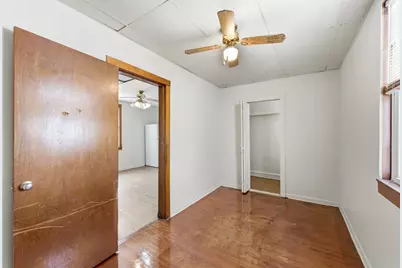 8360 S Baker Avenue, Chicago, IL 60617 - Photo 17