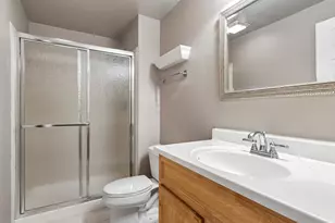 975 W Wilson St, Palatine, IL 60067 - Photo 41