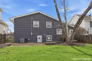 410 W Mueller St, Arlington Heights, IL 60004 - Photo 25