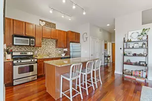 3300 W Irving Park Rd, Chicago, IL 60618 - Photo 9