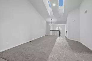 3029 W 82nd Pl, Merrillville, IN 46410 - Photo 5