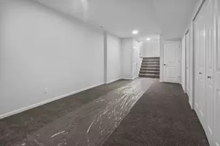 3029 W 82nd Pl, Merrillville, IN 46410 - Photo 9