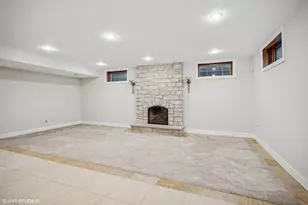 3832 W Chase Ave, Lincolnwood, IL 60712 - Photo 41