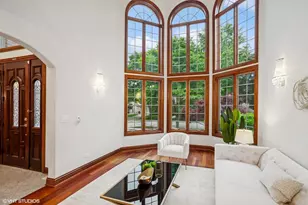 3832 W Chase Ave, Lincolnwood, IL 60712 - Photo 5