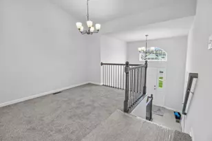 3033 W 82nd Pl, Merrillville, IN 46410 - Photo 7